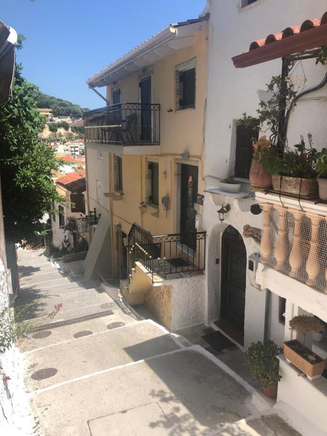 Appartamento Blaue Welle Haus Parga Esterno foto